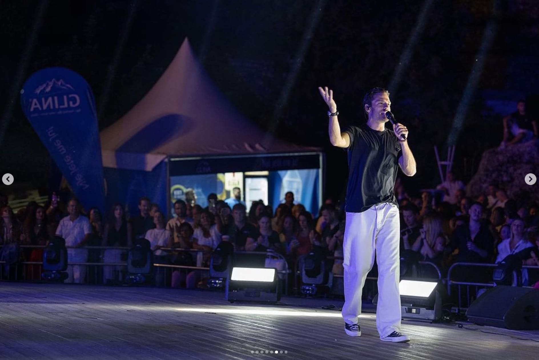 Uji Glina në koncert